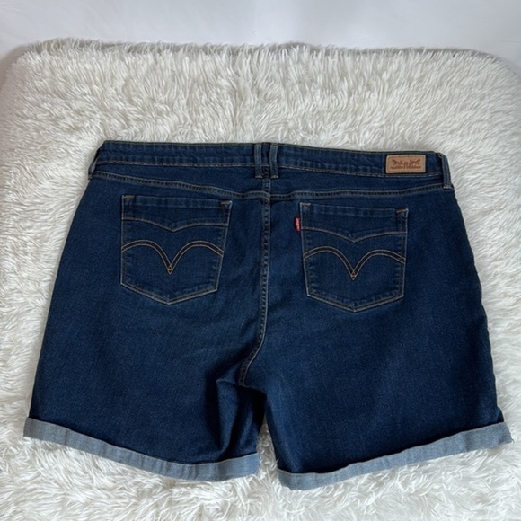 Levi’s Dark Blue Denim Cuffed Jean Shorts - Picture 6 of 10